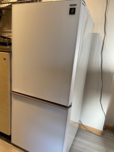 【受け渡し相手決定】シャープ 冷蔵庫 137L 2018年製