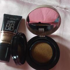 メイベリン ニューヨークスーパーBBファンデーション・コンパクトファンーション2個セット・使用品の画像