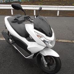 HONDA PCX125 JF28 白の画像
