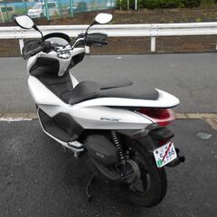 HONDA PCX125 JF28 白の画像