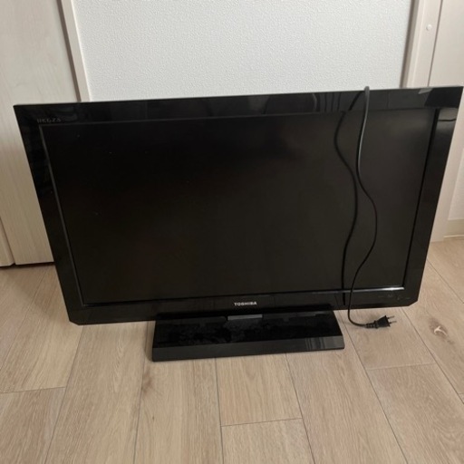 液晶テレビ　32インチ　TOSHIBA