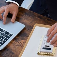 ◆中高一貫の進学校で週4日～OK給与計算◆高時給1750円＋交通...