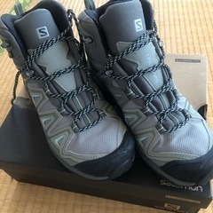 登山靴　25センチ