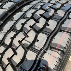 【新品同様 未走行】2本 ブリヂストン M890 295/80R22.5の画像