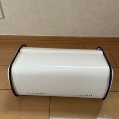 パンなど食材の保管に　小物入れの画像