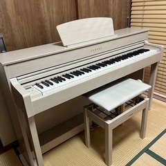 ヤマハ　グラビノーバ　CLP-635ホワイトアッシュ