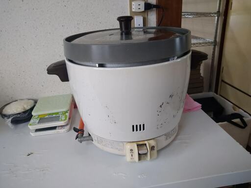 ガス炊飯釜　プロパン　リンナイ　RR-20SF2　予備内ふた（新品未開封）つき　引き取り・配送可能