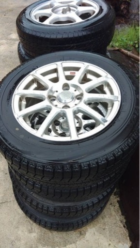 スノータイヤ4本　ブリザックVRX 175/65R14  1シーズンのみ使用