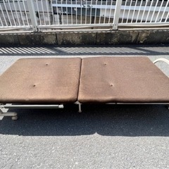 SALE‼︎￥3300　折たたみベッド　リクライニング　シングル