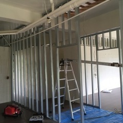 本部町　店舗物件　間仕切り壁造作工事 - リフォーム