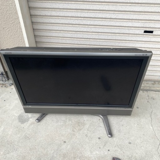 東芝　AQUOS  37型
