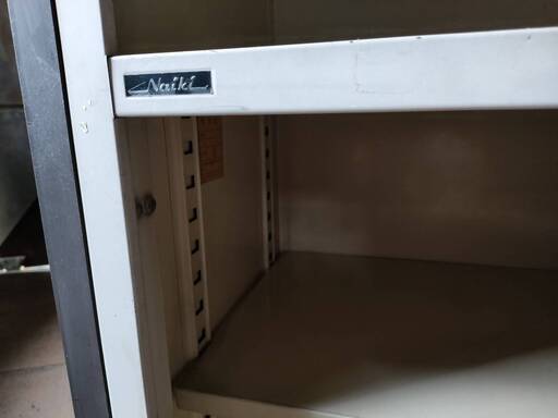 【早い者勝ち】【引取限定】中古　事務所用スチールハイカウンター（ショート）　受付台　1台のみ　《現状渡し》　1台￥6,000 （現金支払）