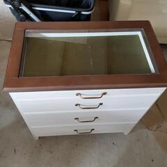 四段収納の画像