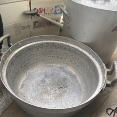 [お譲り先決まりました]業務用　寸胴鍋と大きな鍋のセット