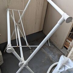 [無料] 譲ります　室内・室外洗濯物干しの画像