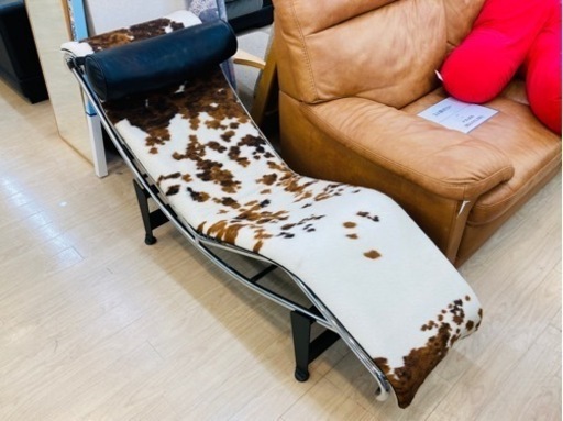 イタリア製のLC4シェーズロングのご紹介！