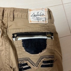 ロリータジーンズの画像