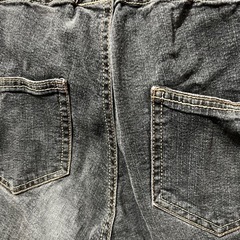七分丈ブラックジーンズ風ウェストゴムズボンの画像