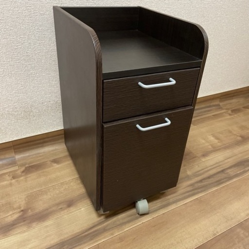 【決定しました】引き出し家具（デスク下やサイドで用で使ってました）