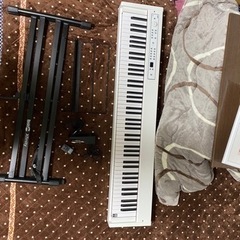 電子ピアノ　KORGD1