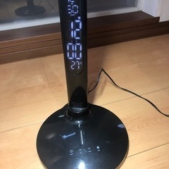 新品　デスクライト　調光　LED  AC電源　時計付　ライト　子ども　勉強　仕事　の画像