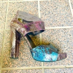 値下しました☆ NINE WEST ナインウエスト 夏物履物　サンダルの画像