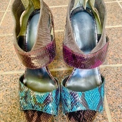 値下しました☆ NINE WEST ナインウエスト 夏物履物　サンダルの画像