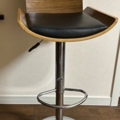 ハイチェア　一脚の画像