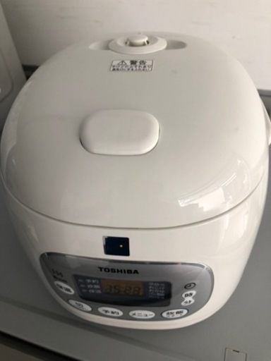 配送可能　TOSHIBA RC-5XE9 東芝　3合炊き
