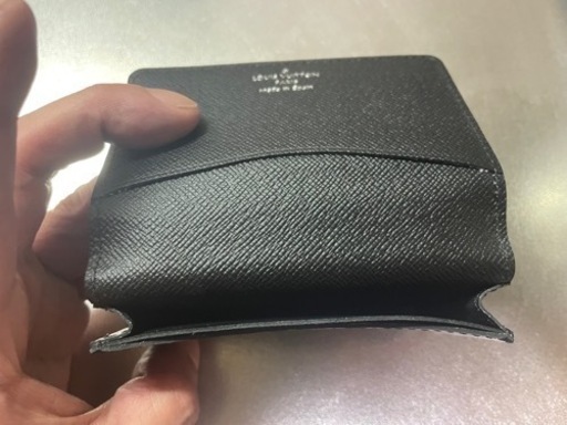 ヴィトン　エピ　名刺入れ