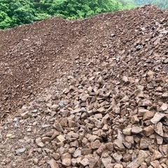 岩ズリ(赤土付着) 検索: 岩 石 砕石 赤土 ガーデニング DIY 仮設 道路の画像