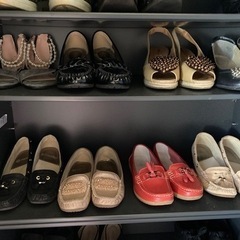 靴色々（スニーカー〕はありません