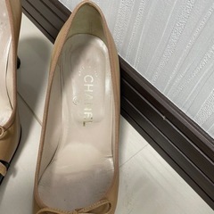 CHANEL シャネル バイカラー パンプス ヒール 23.5cmの画像