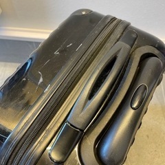 スーツケース 黒の画像