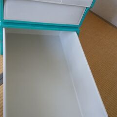 引き出し式衣装ケース　2個セット　中古品の画像