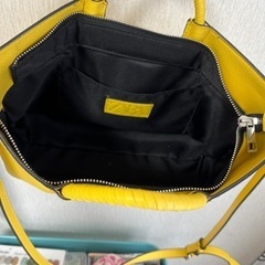 ZARAバック　黄色の画像