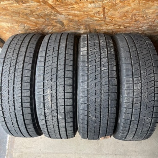 バリ山　BRIDGESTONE ブリヂストン　ブリジストン　VRX2 175/65R14 スタッドレス　タイヤ　2018年製　14イン