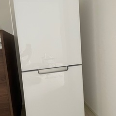 値下げします！新品同様　冷蔵庫　2ドア　SHARP白　2022.12月購入　シャープ