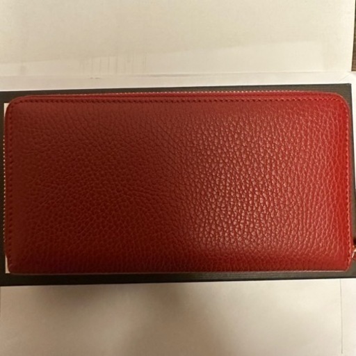 【美品】グッチ　長財布　レディース　レッド　箱付き