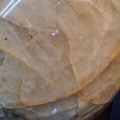 【天然石】水晶＿特大の丸玉、希少クリスタル！約60kg(引き取り限定)の画像