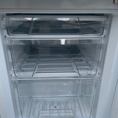 直接取引大歓迎】超高年式 美品 2022年製 アイリスオーヤマ 2ドア 冷凍冷蔵庫【IRSD-14A-W】142L 右開きの画像