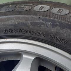 トヨタの純正タイヤホイールです。の画像