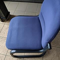 引き取り先決定済　フカフカの椅子　早い者勝ちの画像