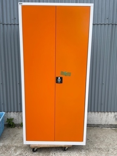 書庫　棚高さ調整可能　鍵2本　ロッカー　オフィス家具