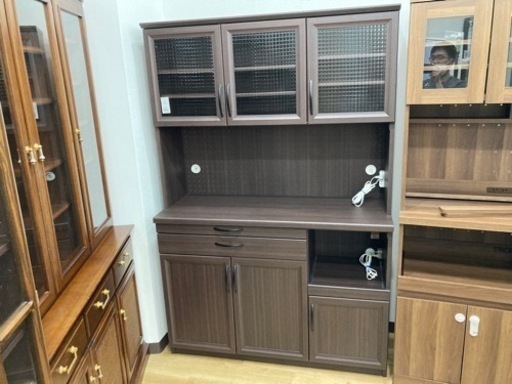 【トレファク高槻店】取りに来られる方限定！ダークブラウン3枚扉のレンジボードのご紹介！