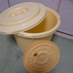 (お譲りします)漬け物15L中蓋15Lつき