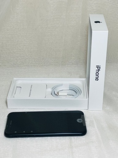 【取引中】iPhone SE (第3世代) 64 GB新品SIMフリー