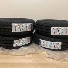 車タイヤ　13インチの画像