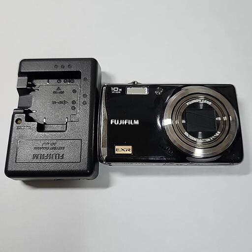 【取引中】FUJIFILM デジタルカメラ FinePix F80EXR　10倍ズーム　1200万画素