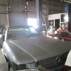 MB-107-380SLレストアー途中の車です
